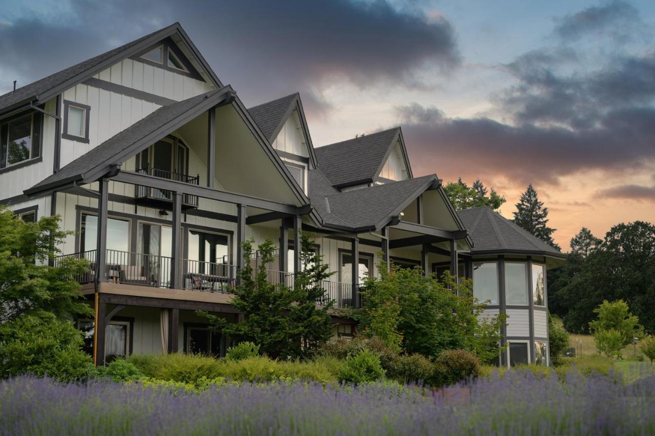 The Setting Willamette Valley Bed & Breakfast *